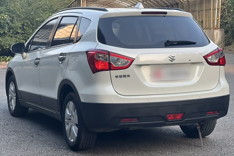 Used Suzuki S-Cross 2015 1.6L Manual Two-Wheel Drive Entry Model Exterior 4