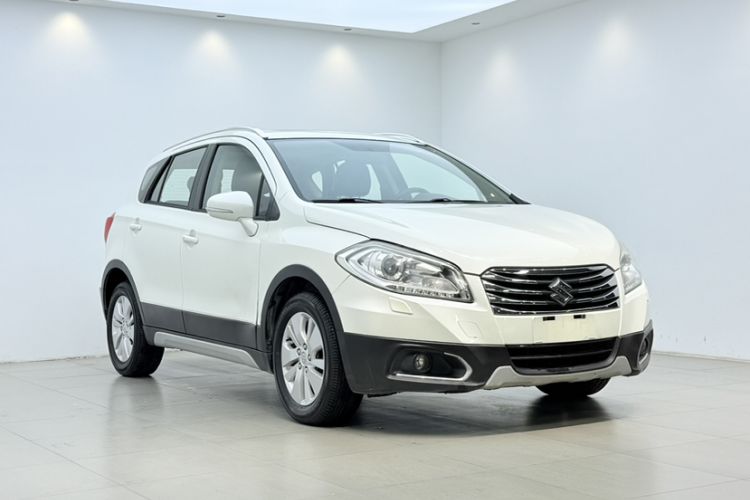 Used Suzuki S-Cross 2014 1.6L CVT Two-Wheel Drive Elite Version Exterior 5