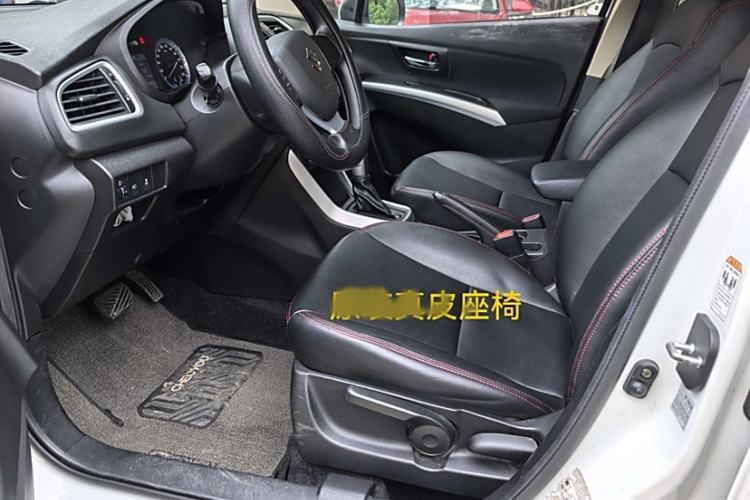 Used Suzuki S-Cross 2015 1.6L CVT Two-Wheel Drive Entry-Level Trim Interior 3