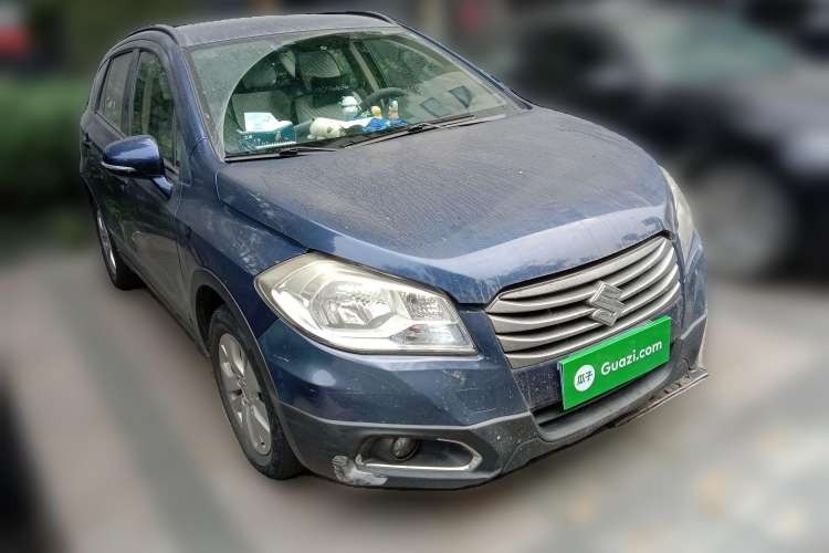 Used Suzuki S-Cross 2014 1.6L Manual Two-Wheel Drive Entry Model Front Right 45 Deg