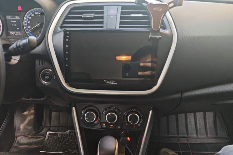 Used Suzuki S-Cross 2014 1.6L CVT Two-Wheel Drive Entry Model Audio And AC Panel