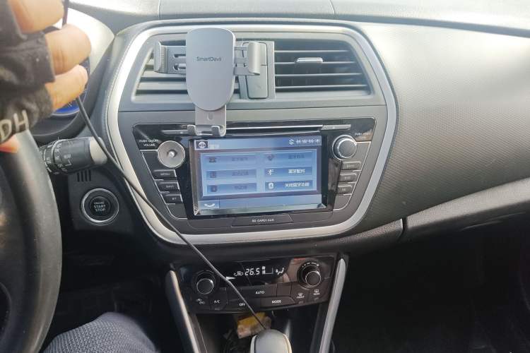 Used Suzuki S-Cross 2014 1.6L CVT Four-Wheel Drive Luxury Version Audio And AC Panel