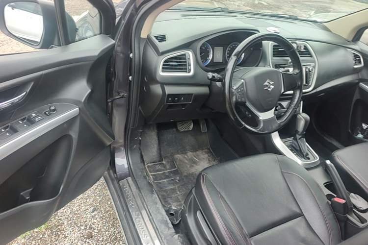 Used Suzuki S-Cross 2014 1.6L CVT Two-Wheel Drive Elite Version Driver Seat