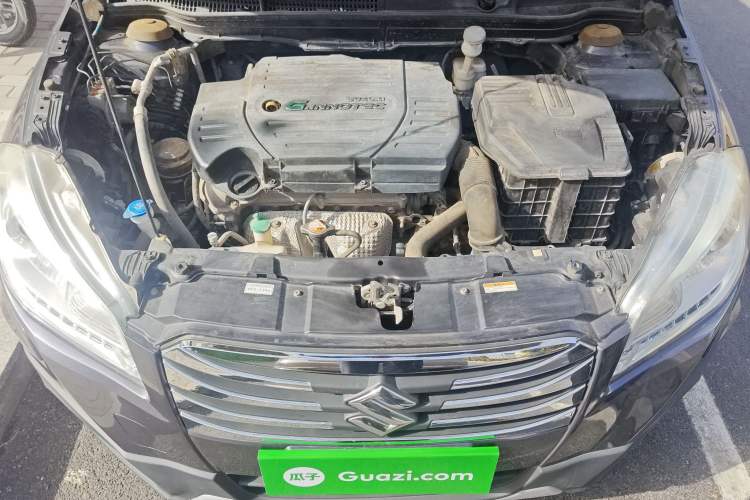 Used Suzuki S-Cross 2014 1.6L CVT Four-Wheel Drive Luxury Version Engine Bay