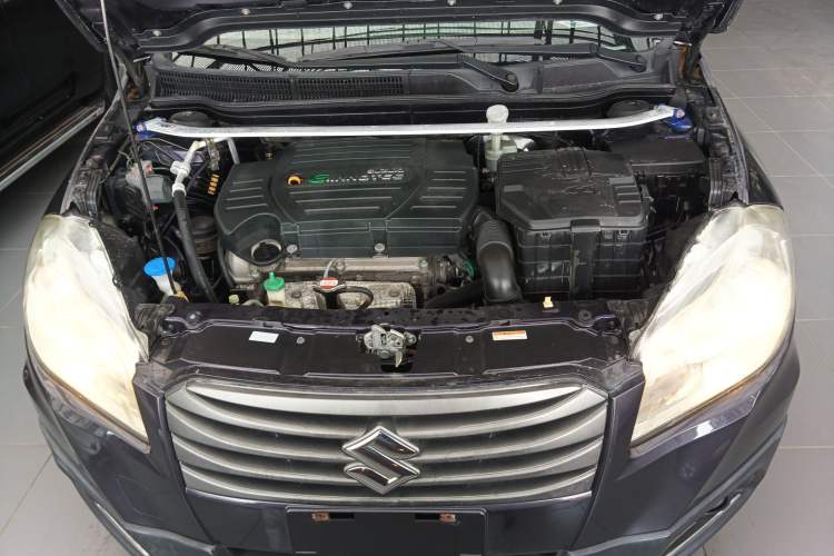 Used Suzuki S-Cross 2014 1.6L CVT Two-Wheel Drive Entry Model Engine Bay