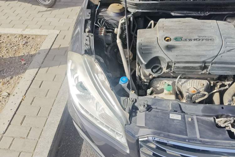 Used Suzuki S-Cross 2014 1.6L CVT Four-Wheel Drive Luxury Version Engine Bay Right
