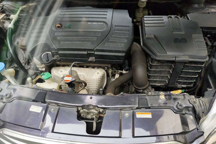 Used Suzuki S-Cross 2014 1.6L CVT Two-Wheel Drive Entry Model Engine Bay