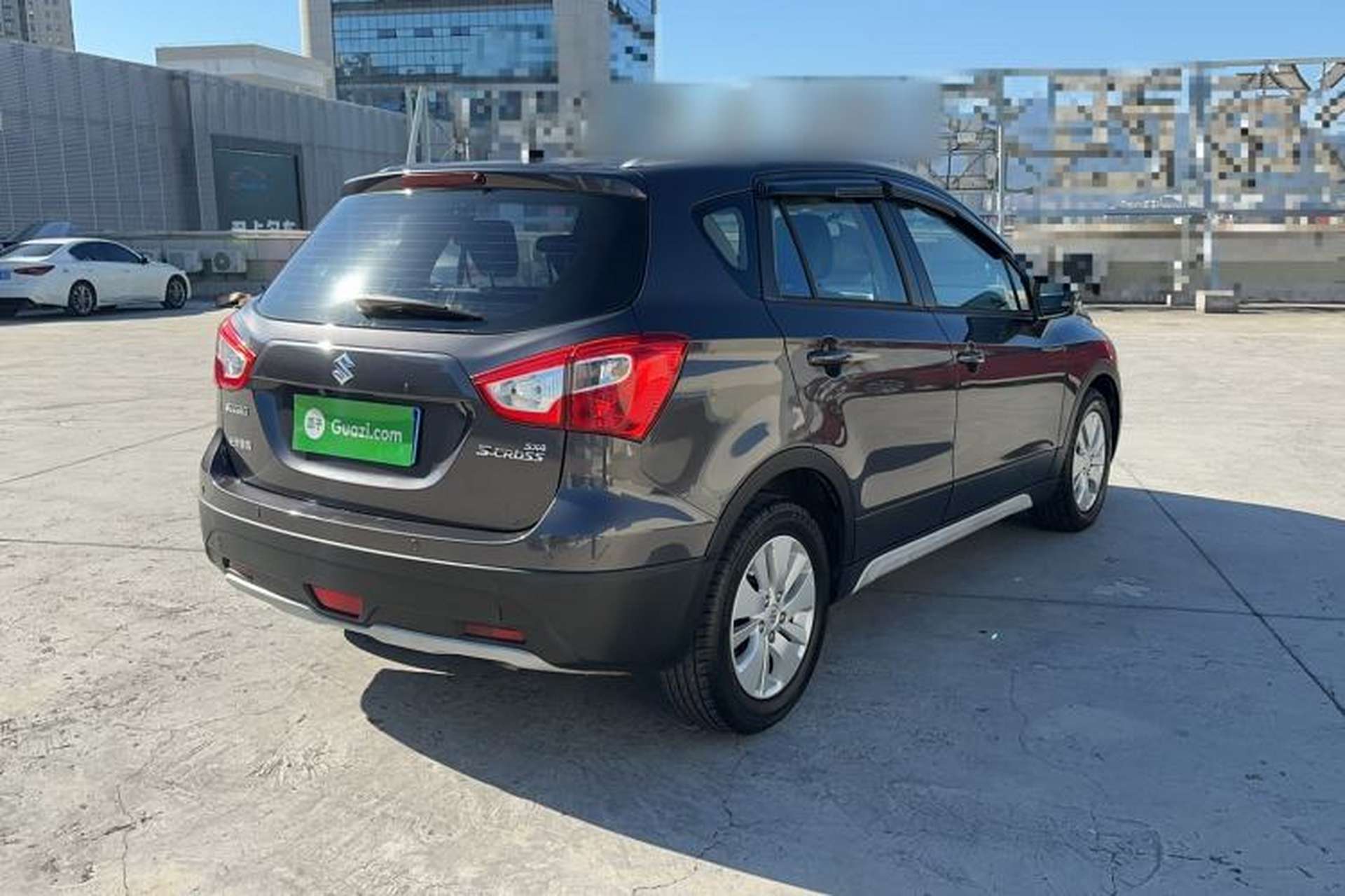 Used Suzuki S-Cross 2014 1.6L CVT Two-Wheel Drive Elite Version Exterior 3