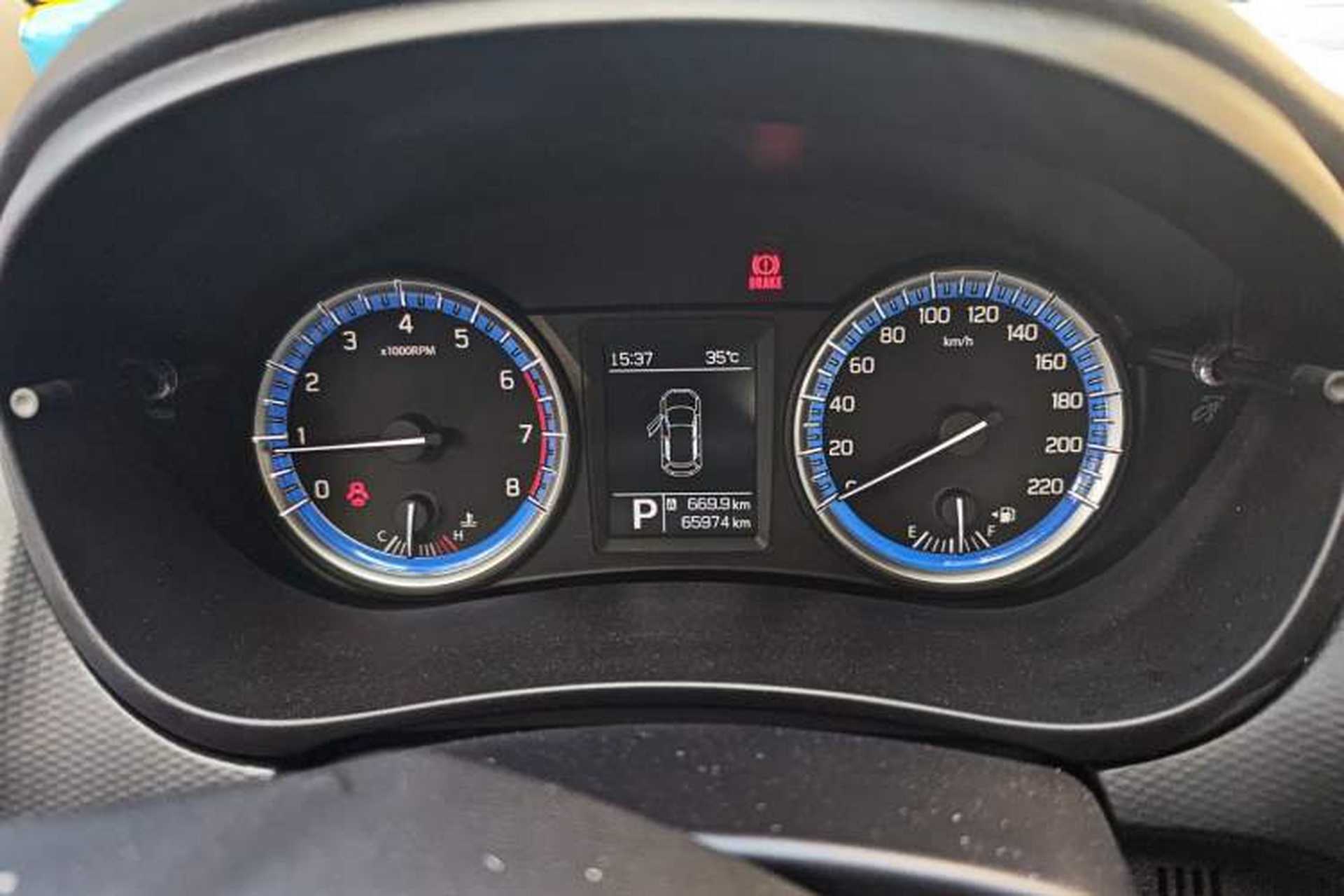 Used Suzuki S-Cross 2014 1.6L CVT Two-Wheel Drive Entry Model Instrument Cluster