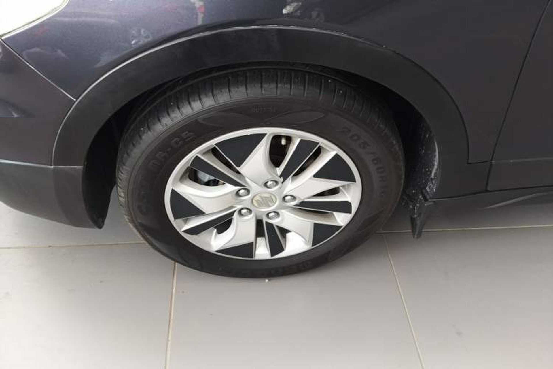 Used Suzuki S-Cross 2014 1.6L CVT Two-Wheel Drive Entry Model Left Front Wheel Hub