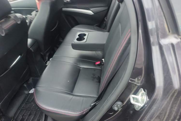 Used Suzuki S-Cross 2014 1.6L CVT Two-Wheel Drive Elite Version Left Rear Seat