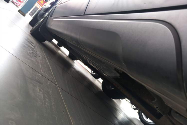 Used Suzuki S-Cross 2014 1.6L CVT Two-Wheel Drive Entry Model Left Side Sill