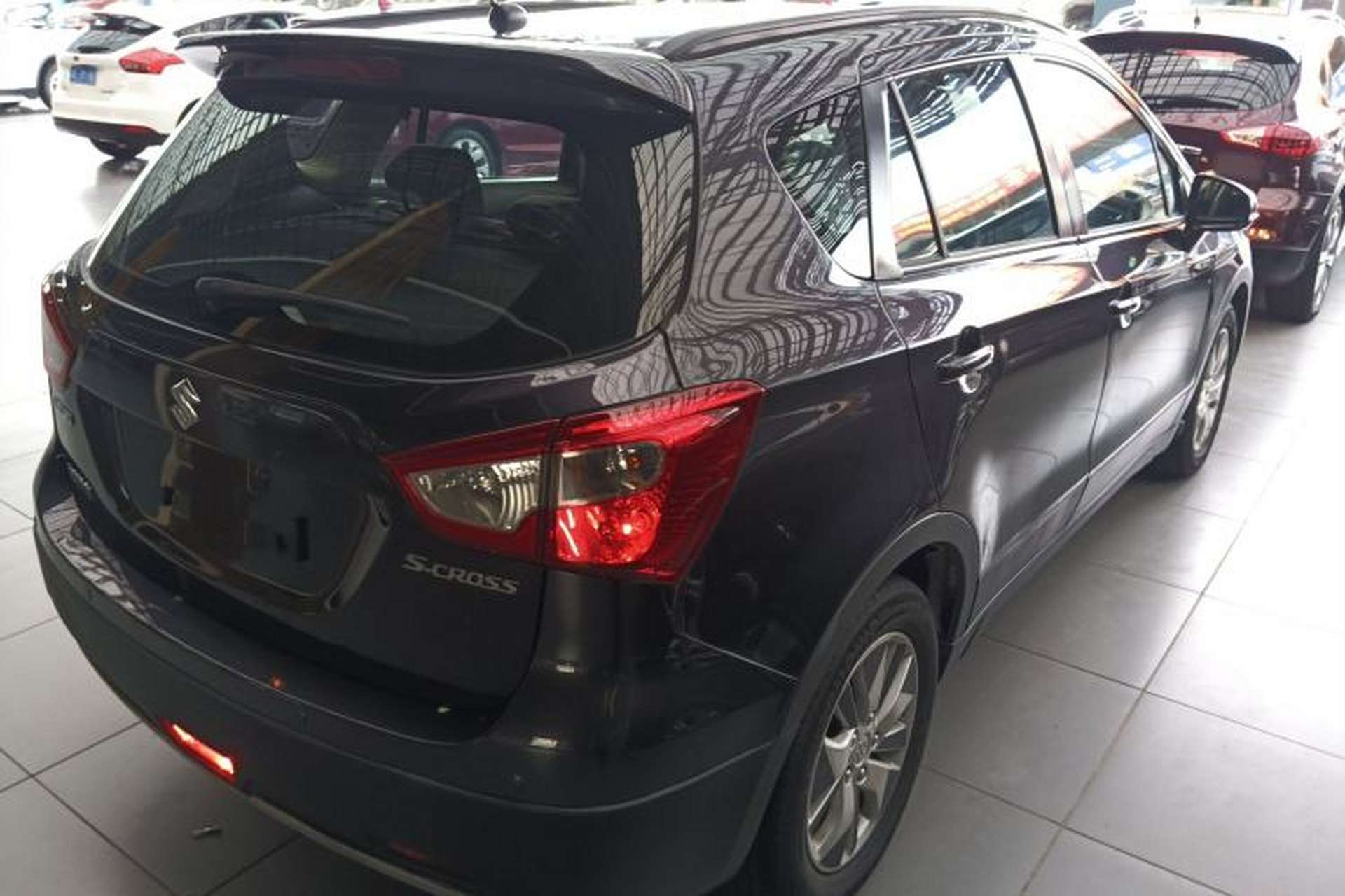 Used Suzuki S-Cross 2014 1.6L CVT Two-Wheel Drive Entry Model Rear Right 45 Deg