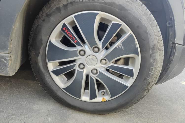 Used Suzuki S-Cross 2014 1.6L CVT Two-Wheel Drive Elite Version Right Front Wheel Hub
