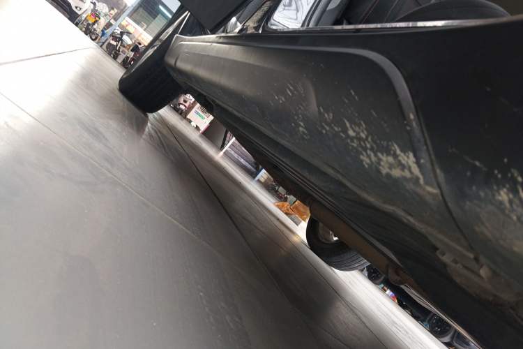 Used Suzuki S-Cross 2014 1.6L CVT Two-Wheel Drive Entry Model Right Side Sill