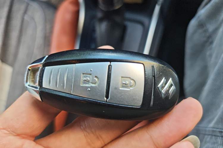 Used Suzuki S-Cross 2014 1.6L CVT Two-Wheel Drive Entry Model Vehicle Key
