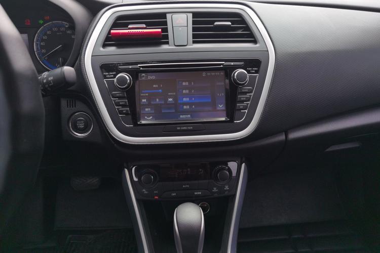 Used Suzuki S-Cross 2014 1.6L CVT Two-Wheel Drive Elite Version Audio And AC Panel