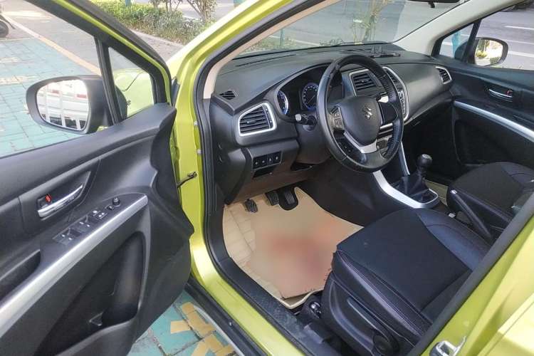 Used Suzuki S-Cross 2014 1.6L Manual Two-Wheel Drive Elite Model Driver Seat