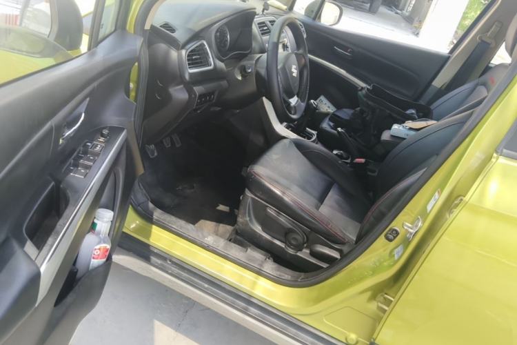 Used Suzuki S-Cross 2014 1.6L Manual Two-Wheel Drive Elite Model Driver Seat