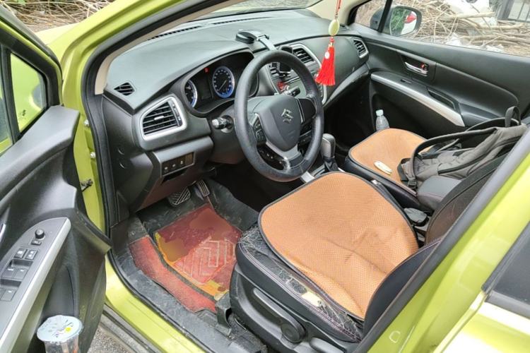Used Suzuki S-Cross 2014 1.6L CVT Two-Wheel Drive Elite Version Driver Seat