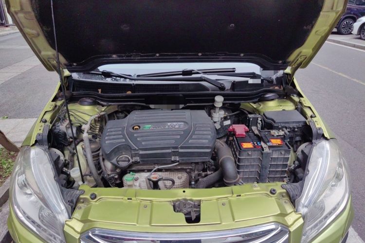 Used Suzuki S-Cross 2014 1.6L Manual Two-Wheel Drive Elite Model Engine Bay
