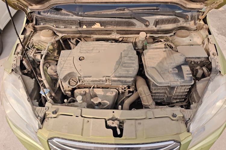 Used Suzuki S-Cross 2014 1.6L Manual Two-Wheel Drive Elite Model Engine Bay