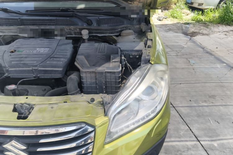 Used Suzuki S-Cross 2014 1.6L Manual Two-Wheel Drive Elite Model Engine Bay Left