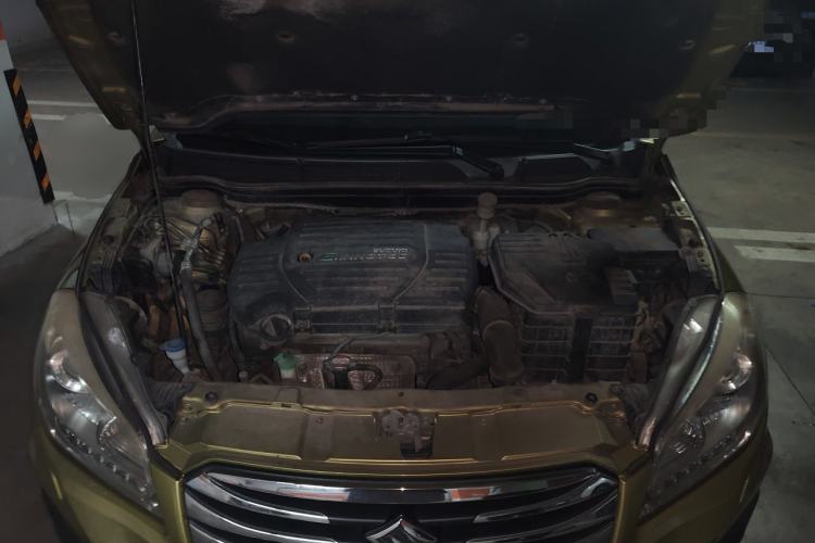 Used Suzuki S-Cross 2014 1.6L CVT Two-Wheel Drive Elite Version Engine Bay