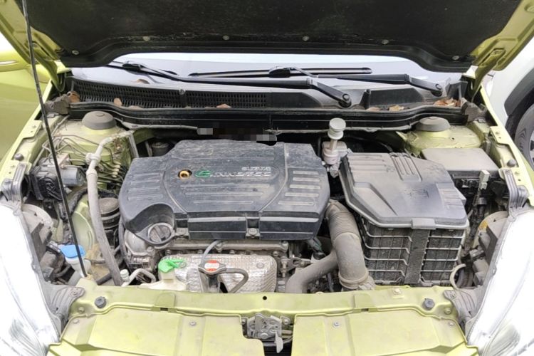 Used Suzuki S-Cross 2014 1.6L CVT Two-Wheel Drive Elite Version Engine Bay