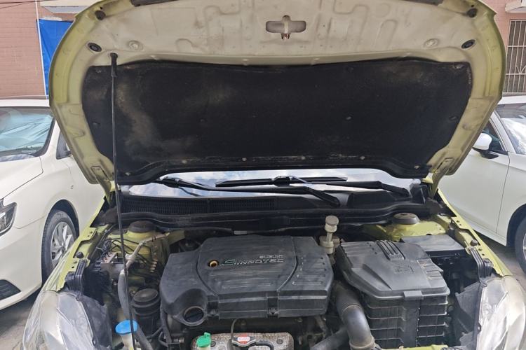 Used Suzuki S-Cross 2014 1.6L CVT Two-Wheel Drive Entry Model Engine Bay