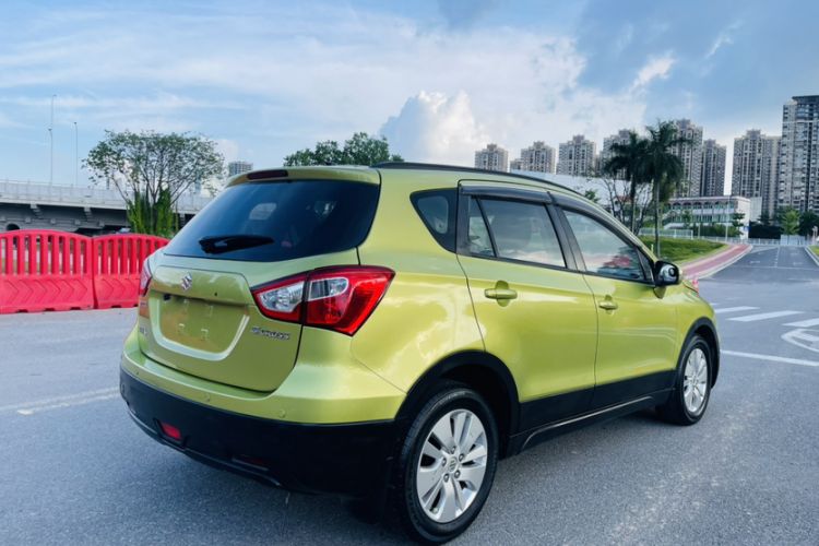 Used Suzuki S-Cross 2014 1.6L CVT Two-Wheel Drive Entry Model Exterior 5