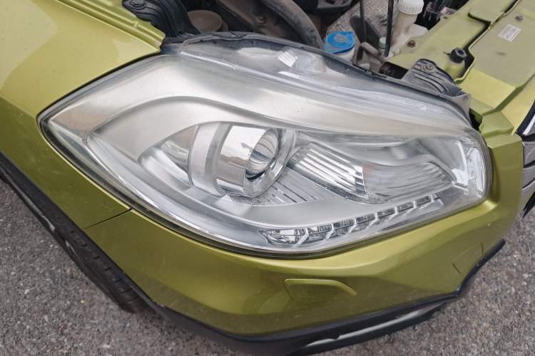 Used Suzuki S-Cross 2014 1.6L CVT Four-Wheel Drive Luxury Version Exterior 6