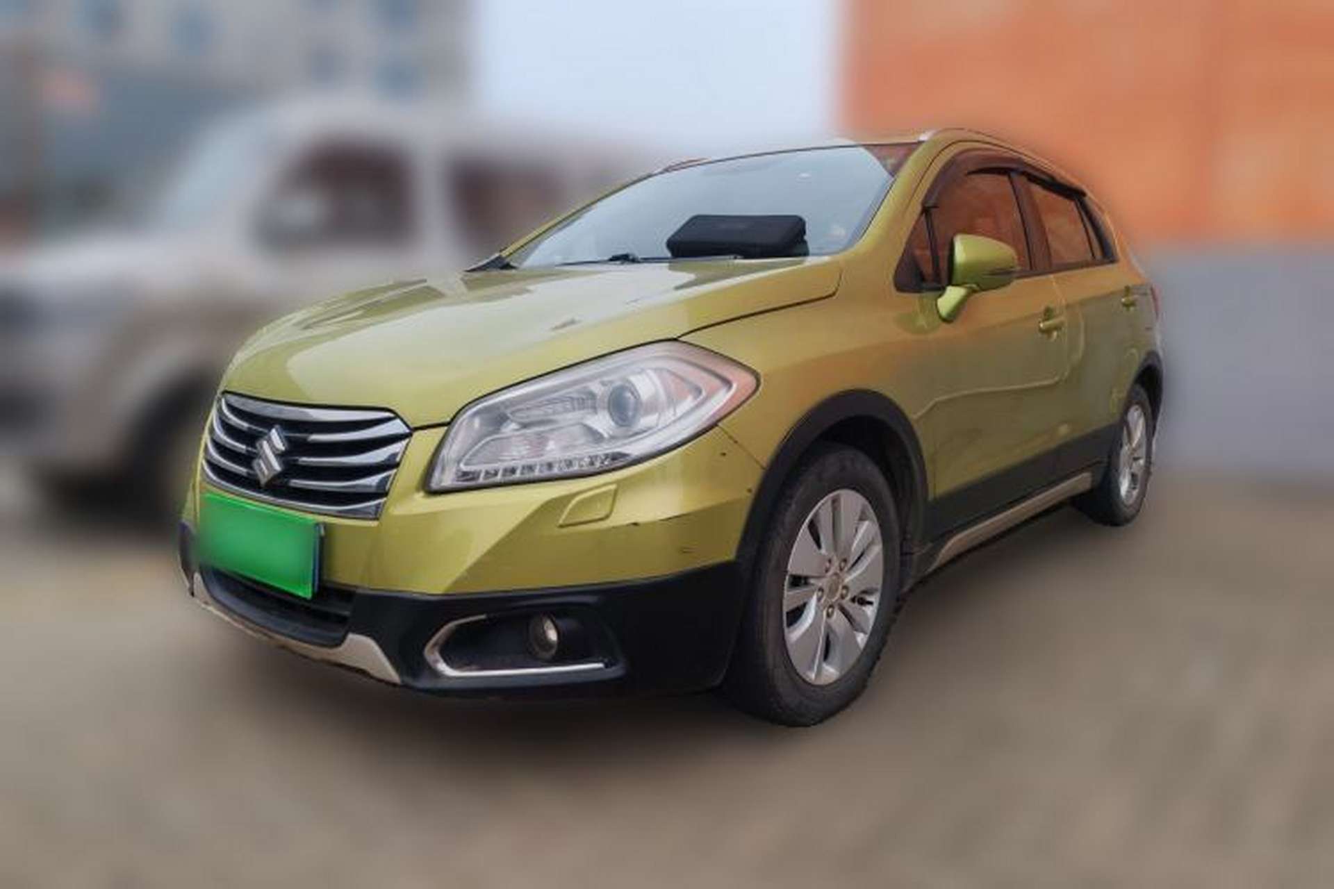 Used Suzuki S-Cross 2014 1.6L CVT Two-Wheel Drive Elite Version Front Left 45 Deg