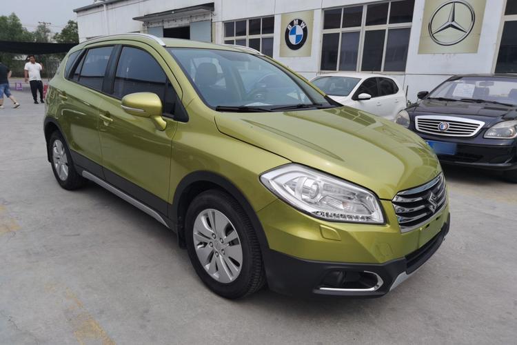 Used Suzuki S-Cross 2014 1.6L CVT Two-Wheel Drive Elite Version Front Right 45 Deg