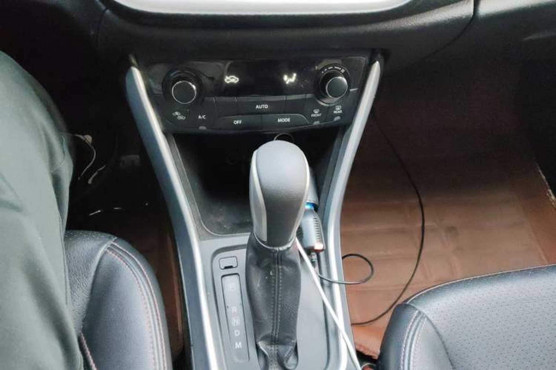 Used Suzuki S-Cross 2014 1.6L CVT Two-Wheel Drive Elite Version Gear Lever