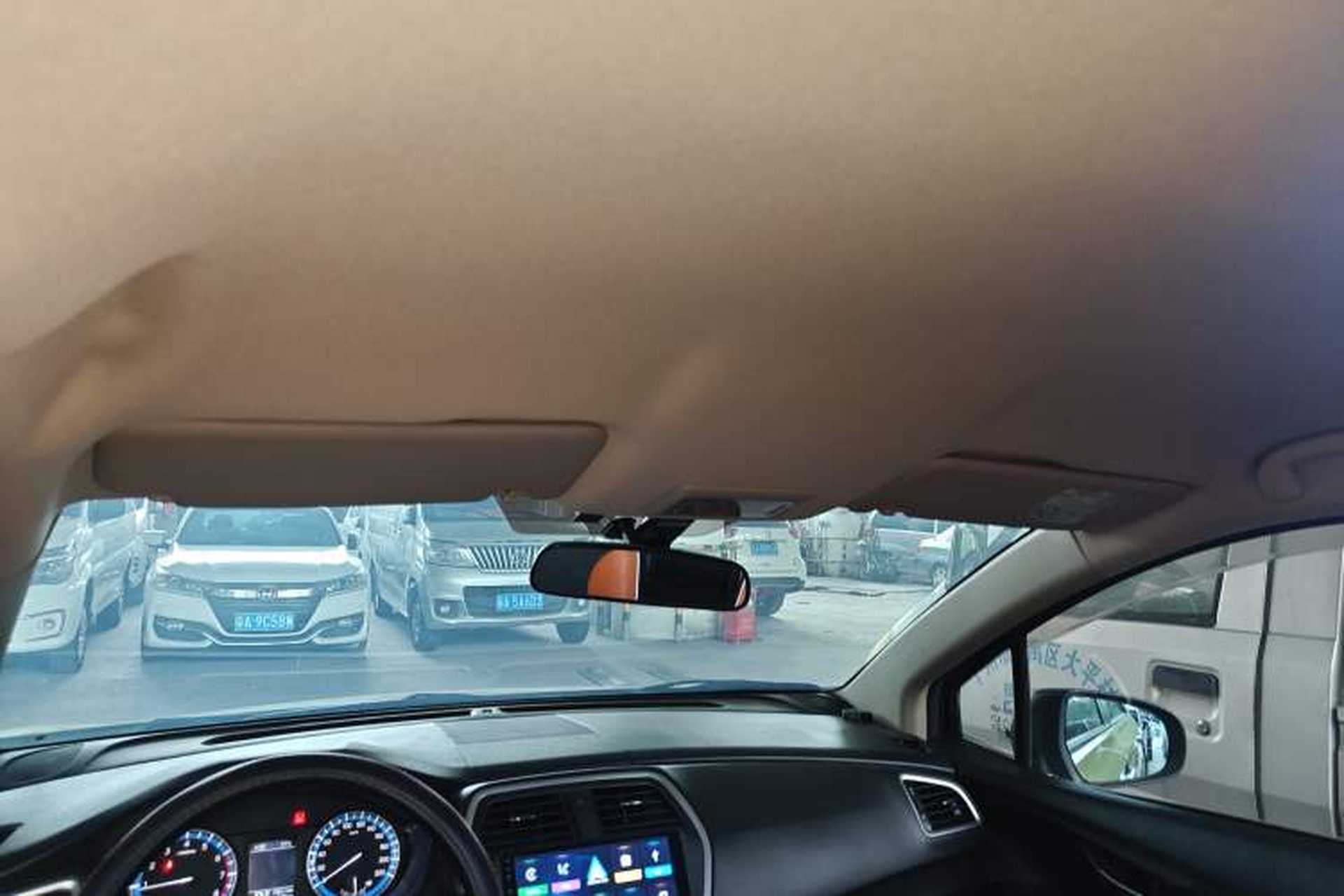 Used Suzuki S-Cross 2014 1.6L CVT Two-Wheel Drive Entry Model Headliner