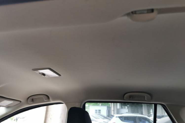 Used Suzuki S-Cross 2014 1.6L CVT Two-Wheel Drive Entry Model Headliner