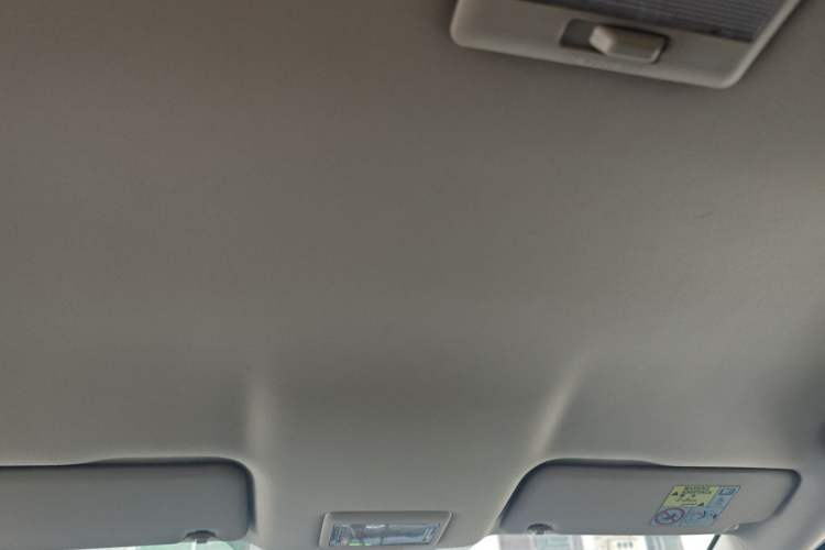 Used Suzuki S-Cross 2014 1.6L CVT Two-Wheel Drive Entry Model Headliner