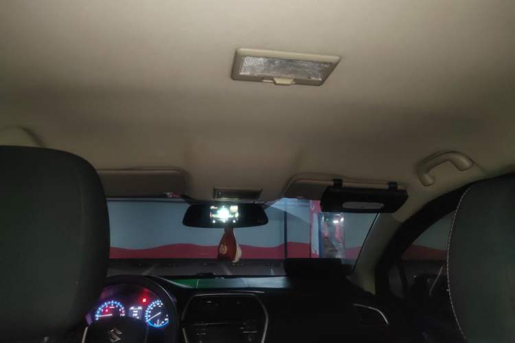 Used Suzuki S-Cross 2014 1.6L CVT Two-Wheel Drive Entry Model Headliner