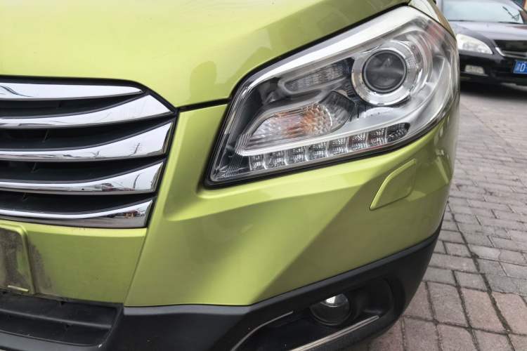Used Suzuki S-Cross 2014 1.6L CVT Two-Wheel Drive Elite Version Left Front Headlight
