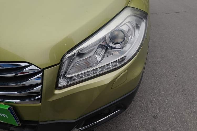 Used Suzuki S-Cross 2014 1.6L CVT Two-Wheel Drive Elite Version Left Front Headlight