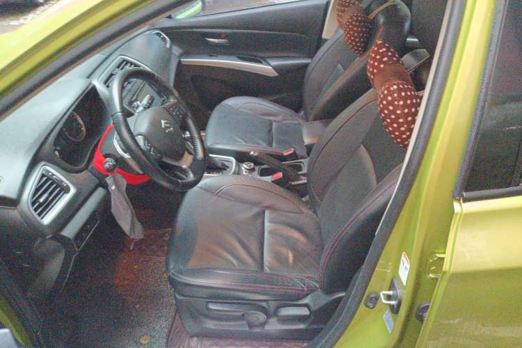 Used Suzuki S-Cross 2014 1.6L CVT Four-Wheel Drive Luxury Version Left Front Seat
