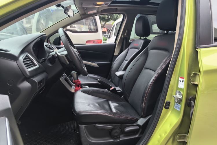 Used Suzuki S-Cross 2014 1.6L CVT Two-Wheel Drive Elite Version Left Front Seat