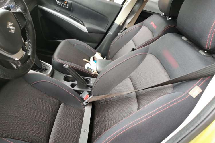 Used Suzuki S-Cross 2014 1.6L CVT Two-Wheel Drive Entry Model Left Front Seat