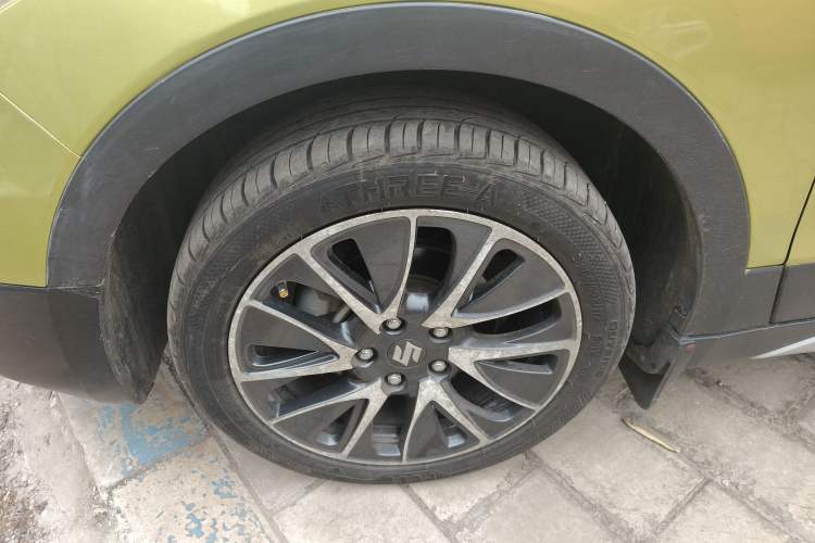 Used Suzuki S-Cross 2014 1.6L CVT Four-Wheel Drive Luxury Version Left Front Wheel Hub