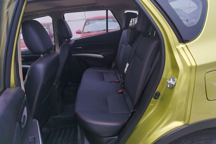 Used Suzuki S-Cross 2014 1.6L CVT Two-Wheel Drive Elite Version Left Rear Seat