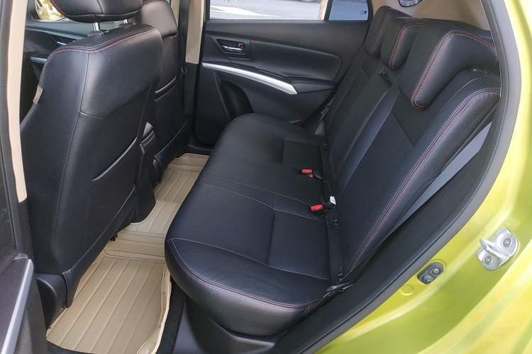 Used Suzuki S-Cross 2014 1.6L Manual Two-Wheel Drive Elite Model Left Rear Seat