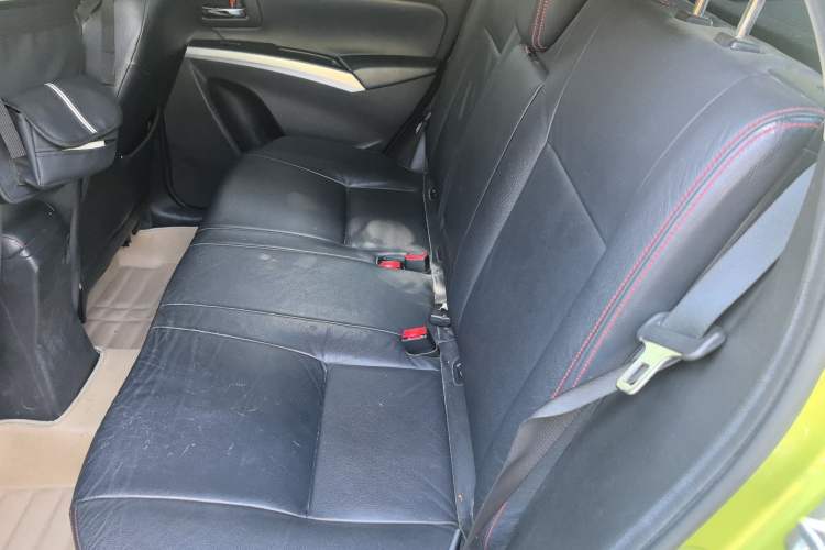Used Suzuki S-Cross 2014 1.6L CVT Two-Wheel Drive Elite Version Left Rear Seat