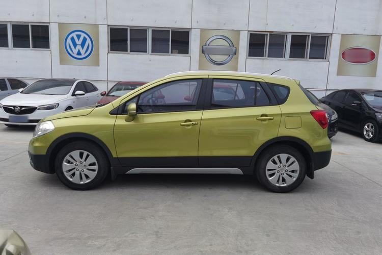 Used Suzuki S-Cross 2014 1.6L CVT Two-Wheel Drive Elite Version Left Side