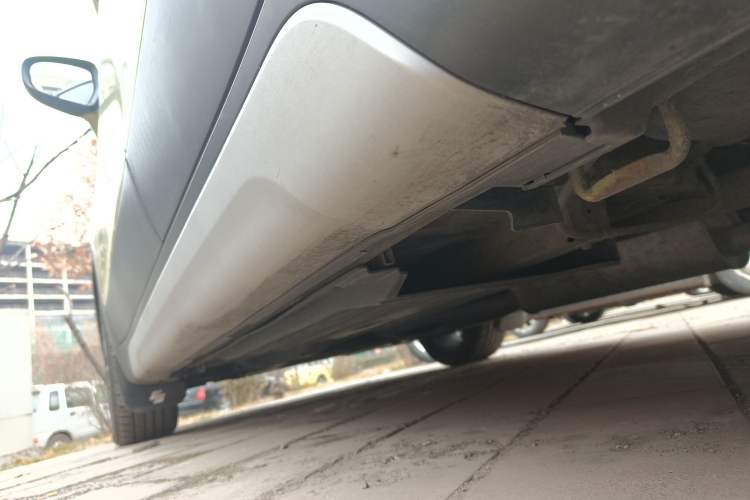 Used Suzuki S-Cross 2014 1.6L CVT Four-Wheel Drive Luxury Version Left Side Sill